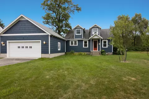 410 S S Shr, Suttons Bay, MI 49682
