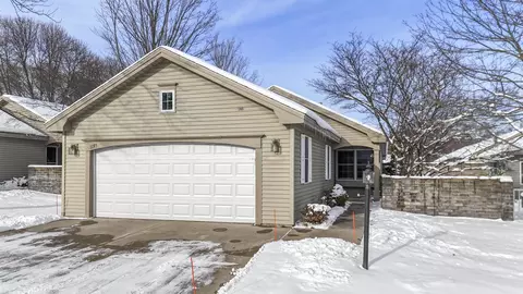 1195 Hemingway, Traverse City, MI 49686