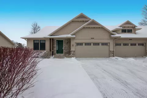 10005 Sapphire, Traverse City, MI 49684