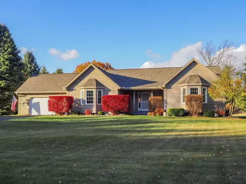 10480 Deerpath N, Traverse City, MI 49684