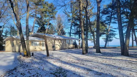 3501 S Us-23, Greenbush, MI 48738