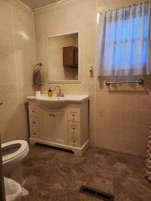 Bath - 390 W Huron, Omer, MI 48749 photo 1 of 1