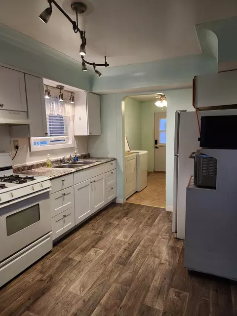Kitchen - 390 W Huron, Omer, MI 48749 photo 2 of 4