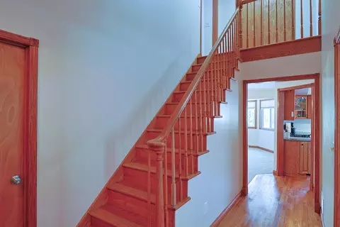 Entry Way - 2877 Yoder, Midland, MI 48640 photo 1 of 3