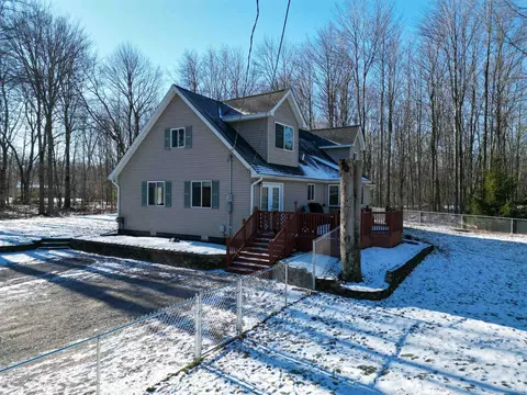 Exterior - 2877 Yoder, Midland, MI 48640 photo 2 of 6