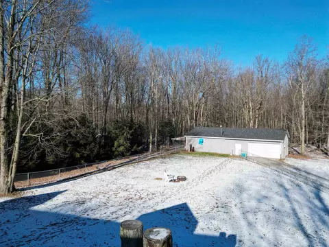 Exterior - 2877 Yoder, Midland, MI 48640 photo 4 of 6