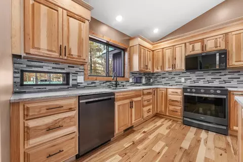 108 Rolling Oak, Roscommon, MI 48653 photo 5