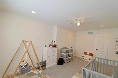 Bedroom - 700 E Chippewa, Mount Pleasant, MI 48858 photo 3 of 4