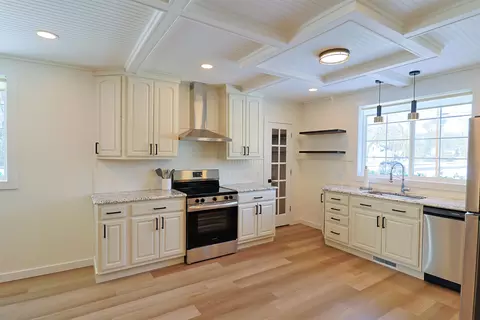 Kitchen - 700 E Chippewa, Mount Pleasant, MI 48858 photo 1 of 2