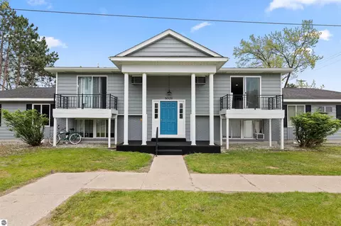 1021 Centre #10, Traverse City, MI 49686