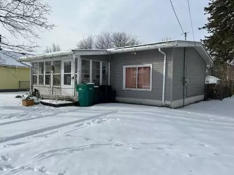 124 S First, Tawas City, MI 48763