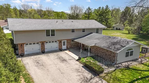 6880 N Luce, Alma, MI 48801