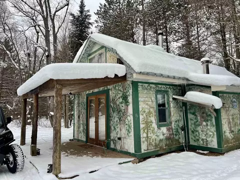 3900 NE Morrone, Kalkaska, MI 49646