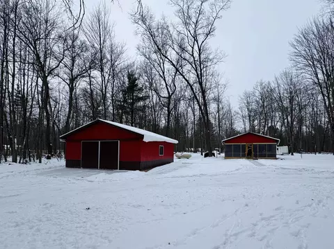 5272 Homecrest, Houghton Lake, MI 48629