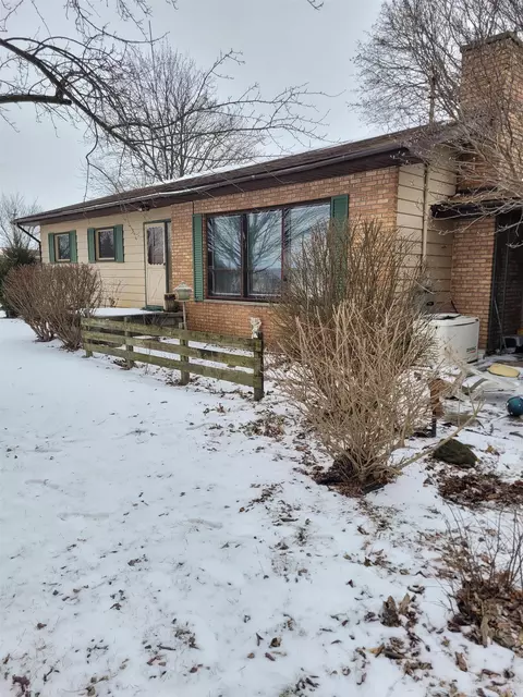 9451 W Harrison, Sumner, MI 48889