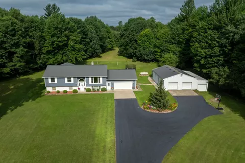 4242 S Wise, Shepherd, MI 48883