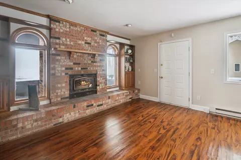 Living - 4271 S Fox, Remus, MI 49340 photo 5 of 11