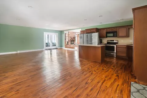Living - 4271 S Fox, Remus, MI 49340 photo 1 of 11