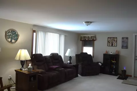 Living - 617 S S Cir, Mio, MI 48647 photo 1 of 2