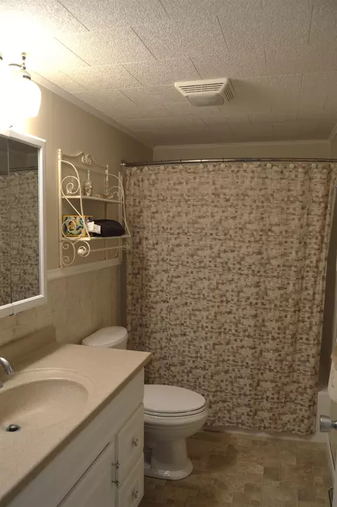 Bath - 617 S S Cir, Mio, MI 48647 photo 1 of 1