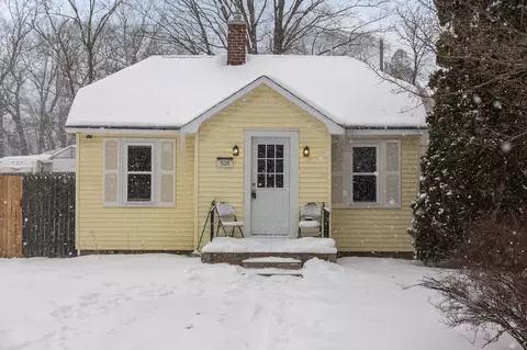 528 Bates, Traverse City, MI 49686