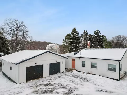 7638 Skegemog Pt, Williamsburg, MI 49690
