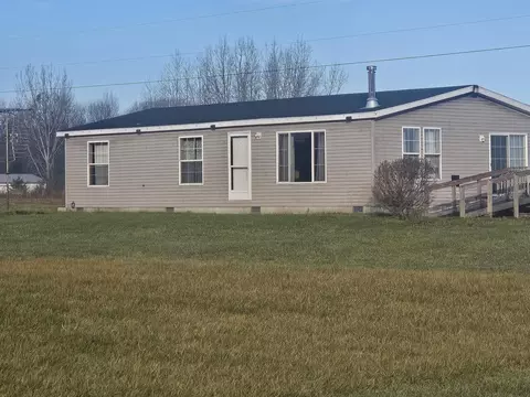 9786 W Drew, Weidman, MI 48893