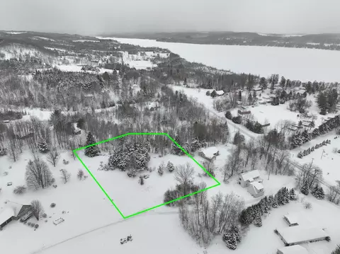 6143 E Pine Knobb, Lake Leelanau, MI 49653