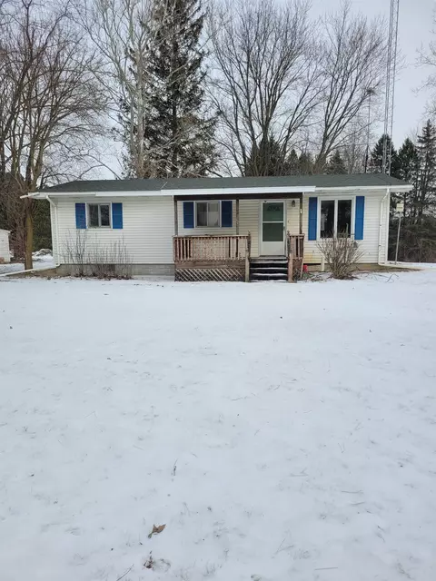 4986 W Tyler, Alma, MI 48801