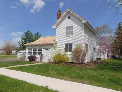126 S Gwinner, Ithaca, MI 48847 photo 3