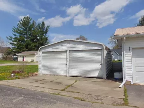 126 S Gwinner, Ithaca, MI 48847 photo 8