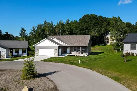 846 Crest, Traverse City, MI 49696