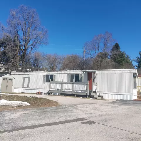 5042 N Silver Lk, Traverse City, MI 49685