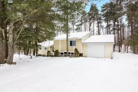 1115 S Carriage Hl, Traverse City, MI 49686