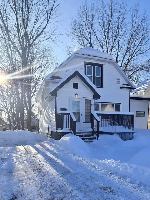 812 Lynn, Cadillac, MI 49601