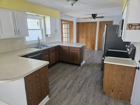380 E Central, Shepherd, MI 48883 photo 6