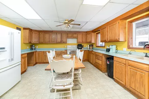 10331 W Buchanan, Sumner, MI 48889 photo 6