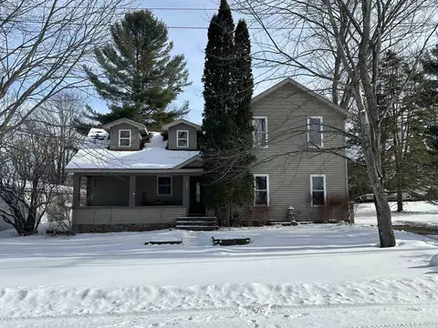 203 Underwood, Leroy, MI 49655