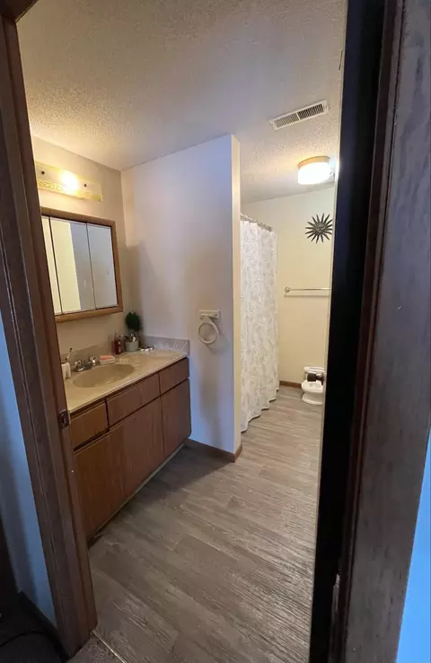 Bath - 1016 S Huron, Kawkawlin, MI 48631 photo 1 of 4