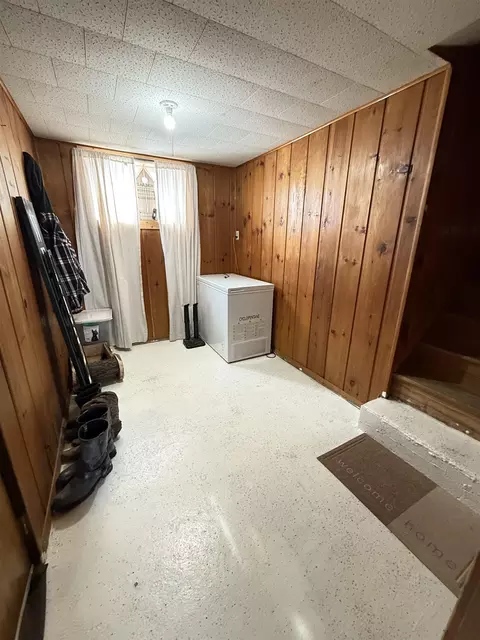 348 E Wright, Shepherd, MI 48883 photo 31