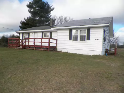 22124 13 Mile, Copemish, MI 49625