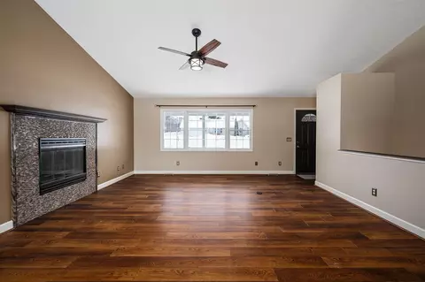 981 Napolean, Traverse City, MI 49696