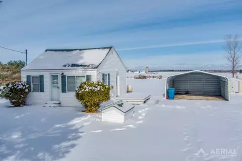 2561 School, Alger, MI 48610