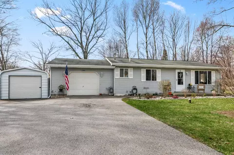 8239 Knapp, Houghton Lake, MI 48629