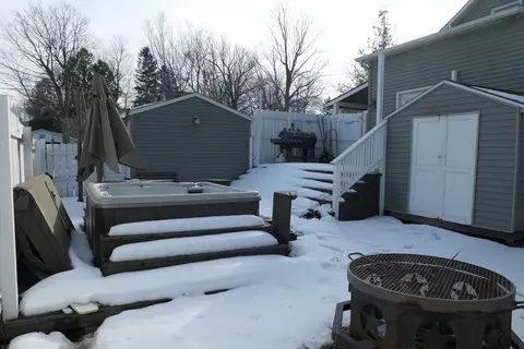 Exterior - 502 N Maple, Ithaca, MI 48847 photo 4 of 7