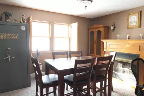 Dining - 502 N Maple, Ithaca, MI 48847 photo 2 of 3