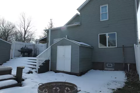 Exterior - 502 N Maple, Ithaca, MI 48847 photo 5 of 7
