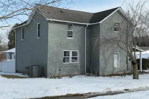 Exterior - 502 N Maple, Ithaca, MI 48847 photo 7 of 7