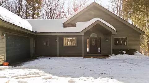 2970 Keewaydin, Traverse City, MI 49686