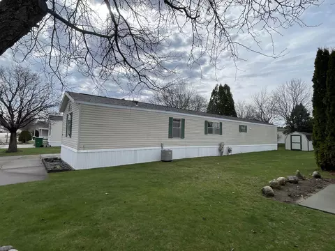 407 Farm, Cadillac, MI 49601